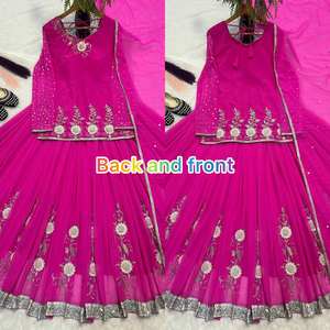 Lehenga choli ชุดแต่งกายสำหรับเทศกาลเปิดตัวผ้าจอร์เจียเทียมแบบหนาพร้อมโมติ - Product Image 6