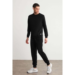 Pantalones Deportivos GRIMELANGE Fabian para Hombre, Corte Regular, con Pliegues Delanteros, Cordón Ajustable, Forro Interior de 3 Hilos - Product Image 4