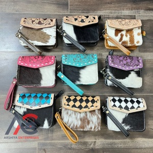 กระเป๋าใส่เหรียญหนังแท้ลายดอกไม้ดีไซน์ทันสมัย พร้อมสายคล้องมือ หนังวัวแท้ขนฟู กระเป๋าเงินใบเล็กสำหรับสาวๆ - Product Image 1