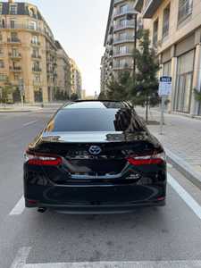 Toyota Camry XSE Híbrido 2023 Usado en Excelentes Condiciones - Product Image 2