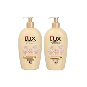 Savon liquide pour les mains Velvet Touch, formule hydratante luxueuse pour des mains douces et d'apparence saine - Product Image 3