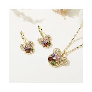 Pulsera romántica de acero inoxidable con abalorio de corazón para mujer, joyería delicada para regalo de amantes o Día de San Valentín - Product Image 6