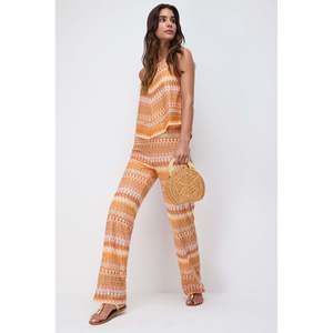 Pantalones Anchos con Cintura Elástica y Estampado Étnico - Product Image 2