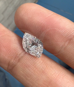 Diamant de laboratoire de 1,50 carat, taille fantaisie, pierre précieuse d'engagement éthique, qualité VS, finition polie, dureté 10/10, Inde - Product Image 2