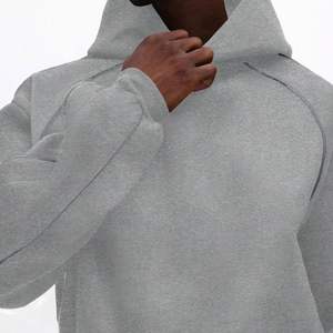 Sweat à capuche surdimensionné en polaire technique polyester/coton 245g pour homme avec panneau contrasté sur les épaules et piping, logo intégral sur le devant, taille plus - Product Image 5