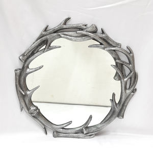 Aluminio Metal Forma redonda Acabado en oro Espejo de pared Estilo elegante Lujo Hecho a mano Venta caliente Excelente calidad - Product Image 2