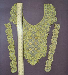 Alto grado diseñador poliéster trabajo hecho a mano bordado cuello de diamantes de imitación para ropa nupcial decoración vestido blusa para exportación a granel - Product Image 2