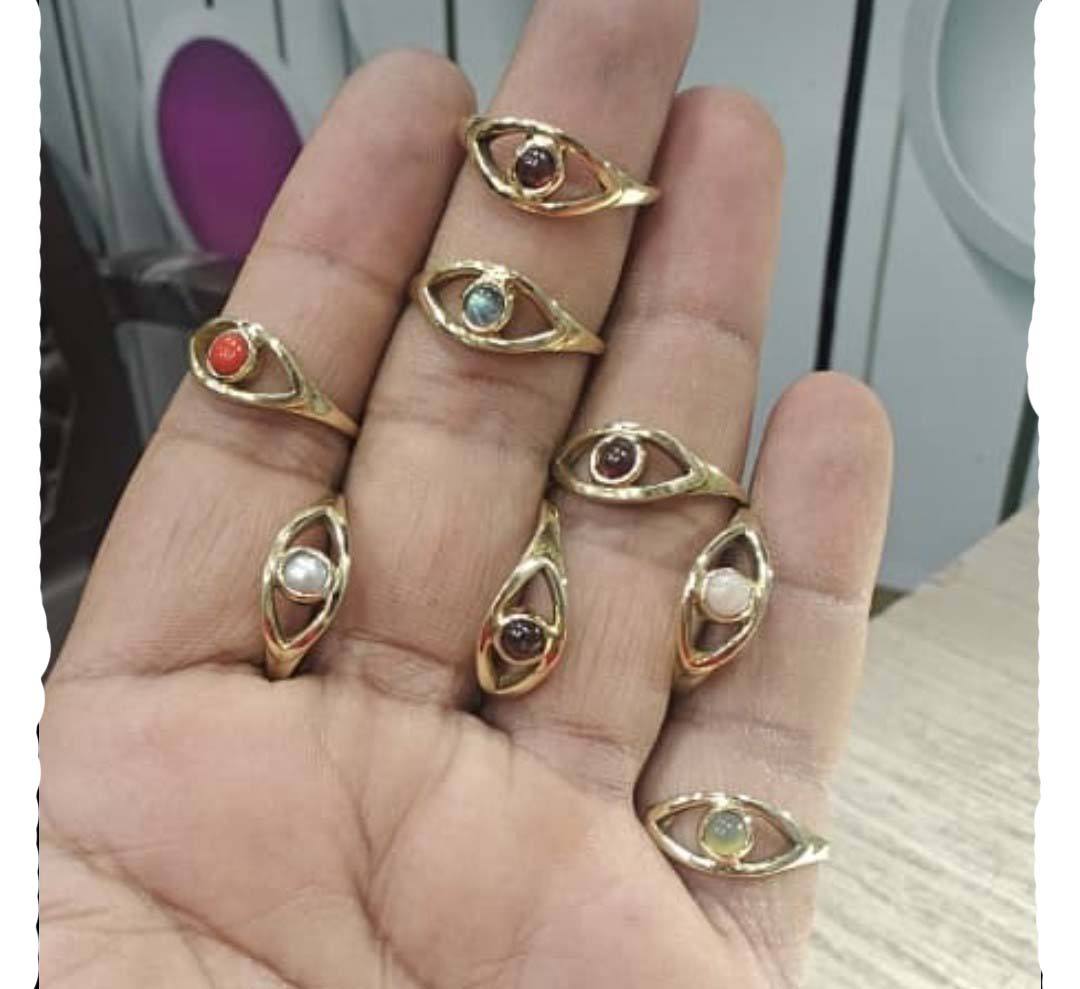 เช่นเดียวกับภาพ