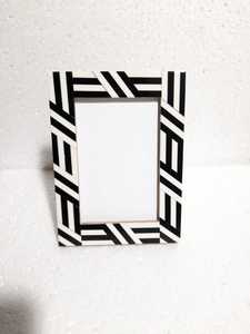 Marco de fotos con incrustaciones de resina hechas a mano y juego de joyero a juego | Combinación de regalo decorativo elegante para decoración y almacenamiento del hogar - Product Image 3