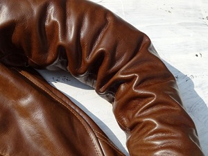 Chaqueta de piel de vaca auténtica para hombre, abrigo de béisbol ajustado corto Vintage con soporte, estilo cosaco Menlo al óleo hecho a mano para motocicletas - Product Image 2