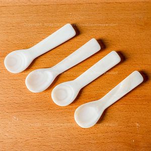 Cuchara de Caviar de Nácar, la Más Vendida, Ecológica, Moderna y Elegante, con Logotipo Personalizado Grabado con Láser, Cubertería de Nácar Natural para Regalos - Product Image 4