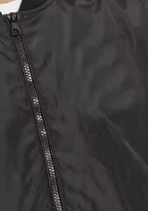 เสื้อแจ็คเก็ตขนเป็ดสำหรับผู้ชายเสื้อโค้ทกันหนาวมีฮู้ดคอปกเสื้อบุฟองน้ำให้ความอบอุ่นกลางแจ้งฤดูหนาวงาน OEM - Product Image 4