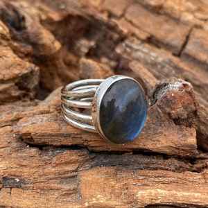 Bague statement en labradorite, faite à la main, en argent sterling 925, pierre précieuse unique, bijou tendance, cadeau pour femmes et hommes - Product Image 5