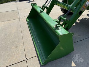 2022จอห์นน์4052R | รถไถมือสองในฟาร์มกวางจอห์น8400 R อุปกรณ์การเกษตรอุปกรณ์และเครื่องมือต่างๆเครื่องพ่นสารเคมีทางการเกษตร - Product Image 6