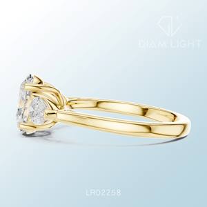 Belle bague en forme de poire ovale, sur commande, certifiée IGI, style artisanal élégant, idéale pour les acheteurs, bague personnalisée de haute qualité - Product Image 2