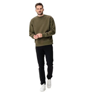 เสื้อสเวตเชิ้ตคอกลมผู้ชายทันสมัย เนื้อผ้านุ่ม อุ่นสบาย สไตล์สตรีท พิมพ์โลโก้ได้ตามสั่ง ผู้ผลิตเสื้อผ้าฤดูหนาวจำนวนมาก - Product Image 3