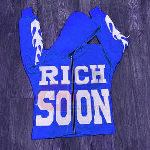 Sudadera con capucha desgastada para hombre de estilo urbano con textura rugosa y apariencia lavada Sudadera con capucha desgastada informal para hombre - Product Image 4