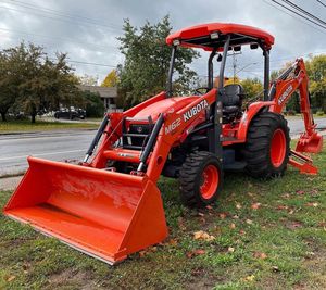 Tractor de Andar Kubota M62 de Gran Demanda con Accesorios de Cargador Frontal y Retroexcavadora, Bomba Central, Engranajes y Caja de Cambios Completos para Tractor Kubota - Product Image 3