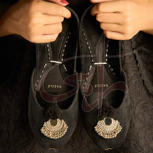 Calzado Personalizado para Mujer, Khussa Antideslizante, Forro de Terciopelo, Cuero Genuino, Duradero, Marca Privada - Product Image 5