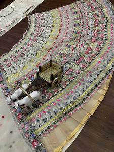 ชุดแต่งงานที่สวยงามปักเลื่อมทำงาน lehenga กับกระป๋องและชั้นผ้าใบ - Product Image 5