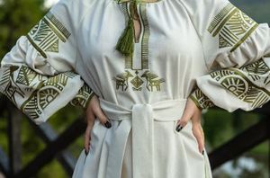 2025 mejor venta al por mayor personalizar vestido ucraniano bordado a mano mangas abullonadas Resort ropa de fiesta ropa de niña vestido Casual - Product Image 5