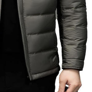 Veste matelassée de créateur Veste matelassée surdimensionnée en duvet bulle d'hiver pour hommes Veste matelassée personnalisée de haute qualité respirante - Product Image 4