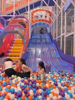 Équipement de terrain de jeux intérieur personnalisé, aire de jeux pour enfants, château à bonbons avec trampoline, fosse à balles et toboggan