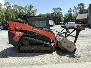 รถตักล้อยาง Kubota SVL95-2S/SVL97-2 มือสองราคาถูก เครื่องยนต์ดีเซล  รับน้ำหนักได้ 500 ตัน  ปั๊มไฮดรอลิกประสิทธิภาพสูง พร้อมเกียร์ Kubota - Product Image 2