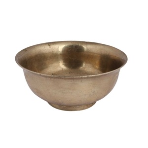 Cuenco de diseñador hecho a mano, cuenco de aluminio para servir frutas antiguas de latón, acabado de Color dorado para bodas y otros eventos - Product Image 6