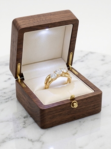 Anillo de Compromiso con Diamante de Corte Brillante Redondo, Joyería Clásica de Compromiso, Diamantes Cultivados en Laboratorio - Product Image 4