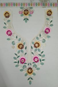 Col en tissu filet majestueux avec broderie élégante de paillettes pour la confection de robe indienne saree kurti et de chemisier - Product Image 4