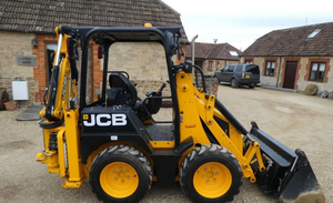 รถตักล้อยาง CB Skid Steer Loader 1CX เครื่องยนต์ดีเซลยันมาร์ รถแทรกเตอร์/รถแบคโฮประสิทธิภาพสูง ชุดเกียร์ปั๊มหน้ารถตัก Huade Bearings - Product Image 5