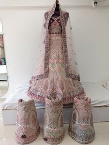 Exquisito Lehenga Choli Nupcial |   Lehenga de Novia Bordada de Diseñador | Traje de Novia Tradicional Indio | Colección de Bodas Única - Product Image 3