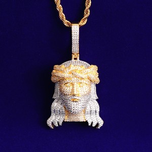 RB Gems Pendentifs et Breloques Hip Hop Personnalisés Jésus en Argent S925 Plaqué Or avec Moissanite VVS Taille Brillant Certifiée IGI - Product Image 2