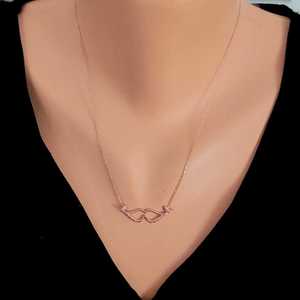 Collar de Plata de Ley 925 con Alas de Ángel Blancas para Regalo en Ocasiones Especiales - Product Image 1