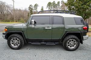 Toyota FJ Cruiser 2013 - Product Image 3