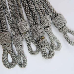 Cordón de Hombro Ajustable y Personalizado para Uniformes, Cordón de Hombro de Alambre Metálico al por Mayor, Cordones de Aigrettes para Uniformes, Diseño Personalizado de Cordón para Gorra - Product Image 4