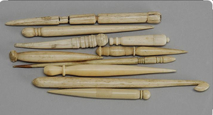 Crochet de groupe victorien/édouardien antique poli poinçon de couture en os de boeuf pour la fabrication de dentelle Style animal tourné - Product Image 5