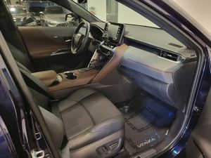 Toyota Venza XLE AWD 2021 Usado, Motor 4L, Neumáticos R16, Caja de Cambios Manual/Automática, Asientos de Cuero, Cámara Trasera - Product Image 4