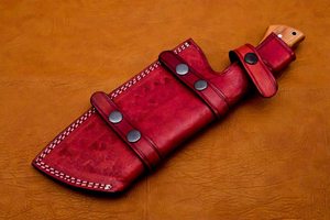 Couteau de chef de cuisine en acier damas de style japonais avec manche en bois d'olivier et gaine en cuir Lame en acier au carbone - Product Image 2