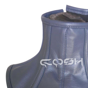 Corset de cou gothique unisexe en cuir gris - Product Image 4