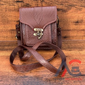 ใหม่กระเป๋าหนังสะพายข้างหนังจระเข้สีน้ำตาลเข้มเย็บด้วยมือกระเป๋าสะพายข้างขนาดเล็กสำหรับผู้หญิงกระเป๋างามสไตล์วินเทจที่ดีงาม - Product Image 1