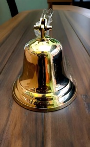 Cloche nautique en laiton élégante et belle cloche de puits Cloche en laiton de qualité supérieure pour décoration de mariage Temple de jardin et cadeau nautique - Product Image 5