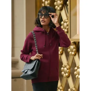 Sudadera con Capucha Personalizada Queen, Sudaderas Promocionales Premium - Product Image 2