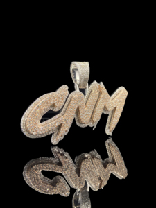 Pendentif en acier inoxydable serti de diamants personnalisé de qualité supérieure - Product Image 2