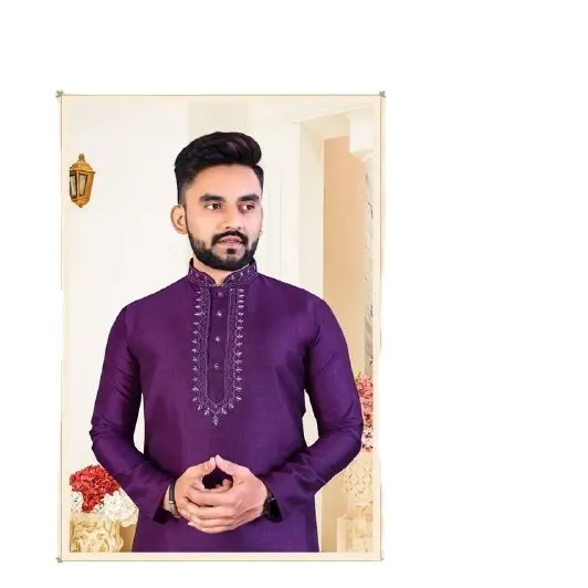 Prachtige Klassiek Gevormde Ontwerper Die Traditionele Herenkleding Kurtas En Churidaar Voor Mannen Presenteert