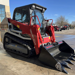 Takeuchi TL6R 65 HP Minicargadora Compacta Maquinaria de movimiento de tierras Eaton Hidráulico 7.485 Lbs Capacidad 67 \ "Cubo liso - Product Image 1