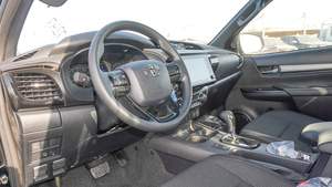 Toyota Hilux Adventure 4.0L V6 Usada, Año 2025 - Product Image 5