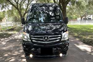 Mercedes-Benz Sprinter 3500 4x4 d'occasion, modèle 2016, très demandé, disponible pour livraison - Product Image 5