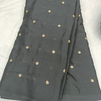 Chinnon Butti Fabric: un textile délicat et léger orné de motifs brodés complexes pour traditionnel et festif